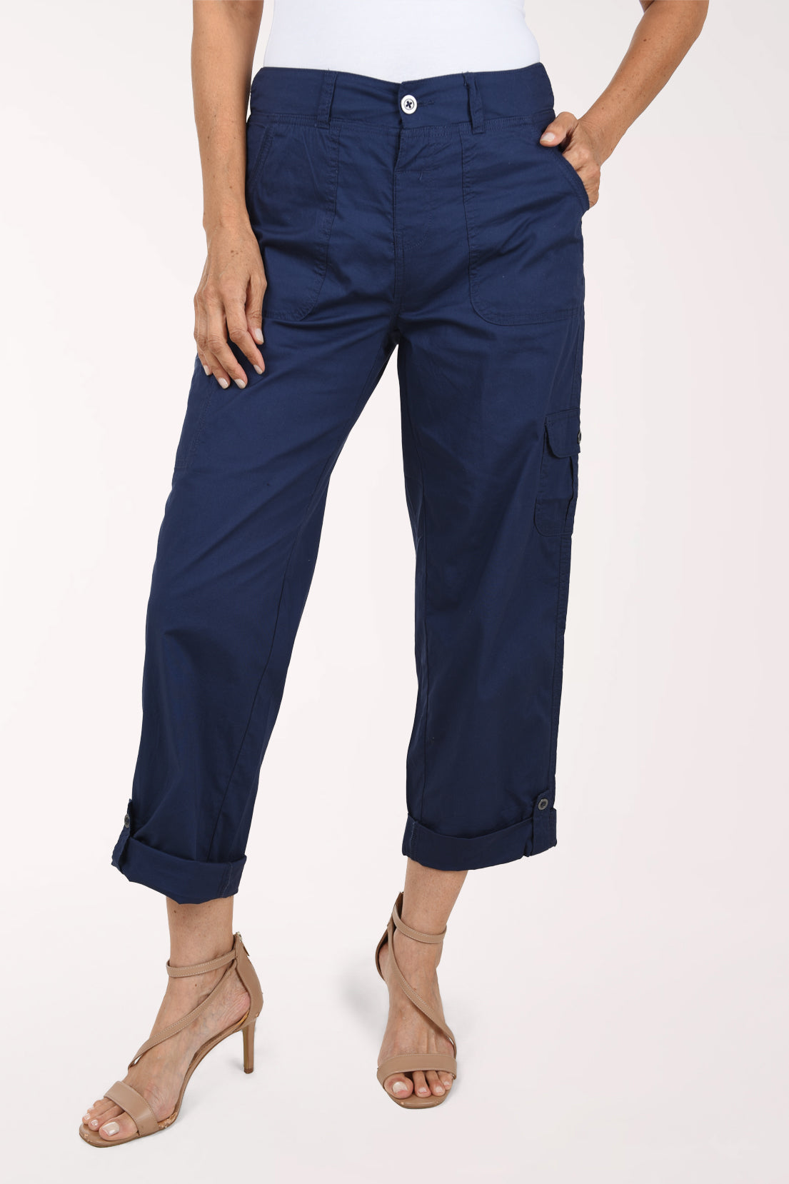 Woman wearing navy cropped pants