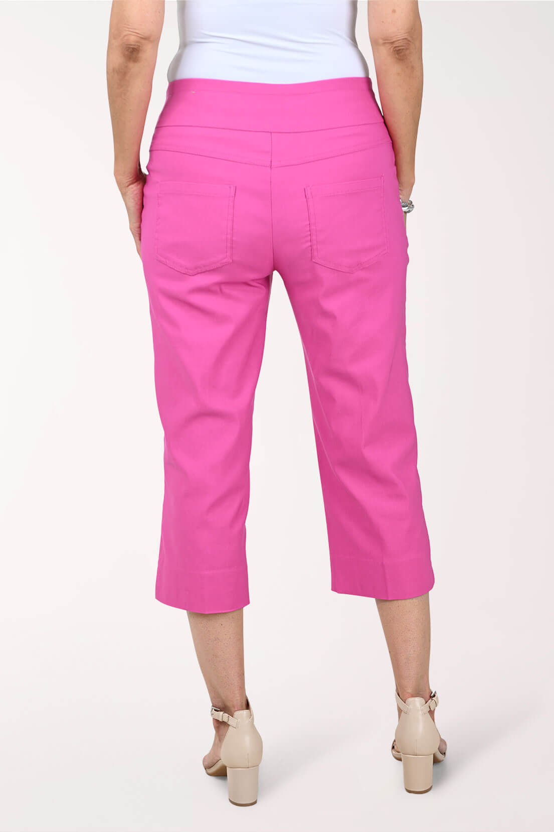 Silky Tech Capri Pant