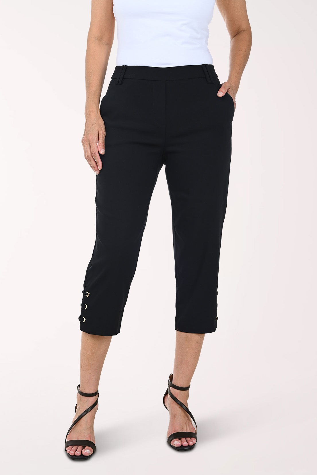 Diamond Grommet Lattice Capri Pant | Zac and Rachel