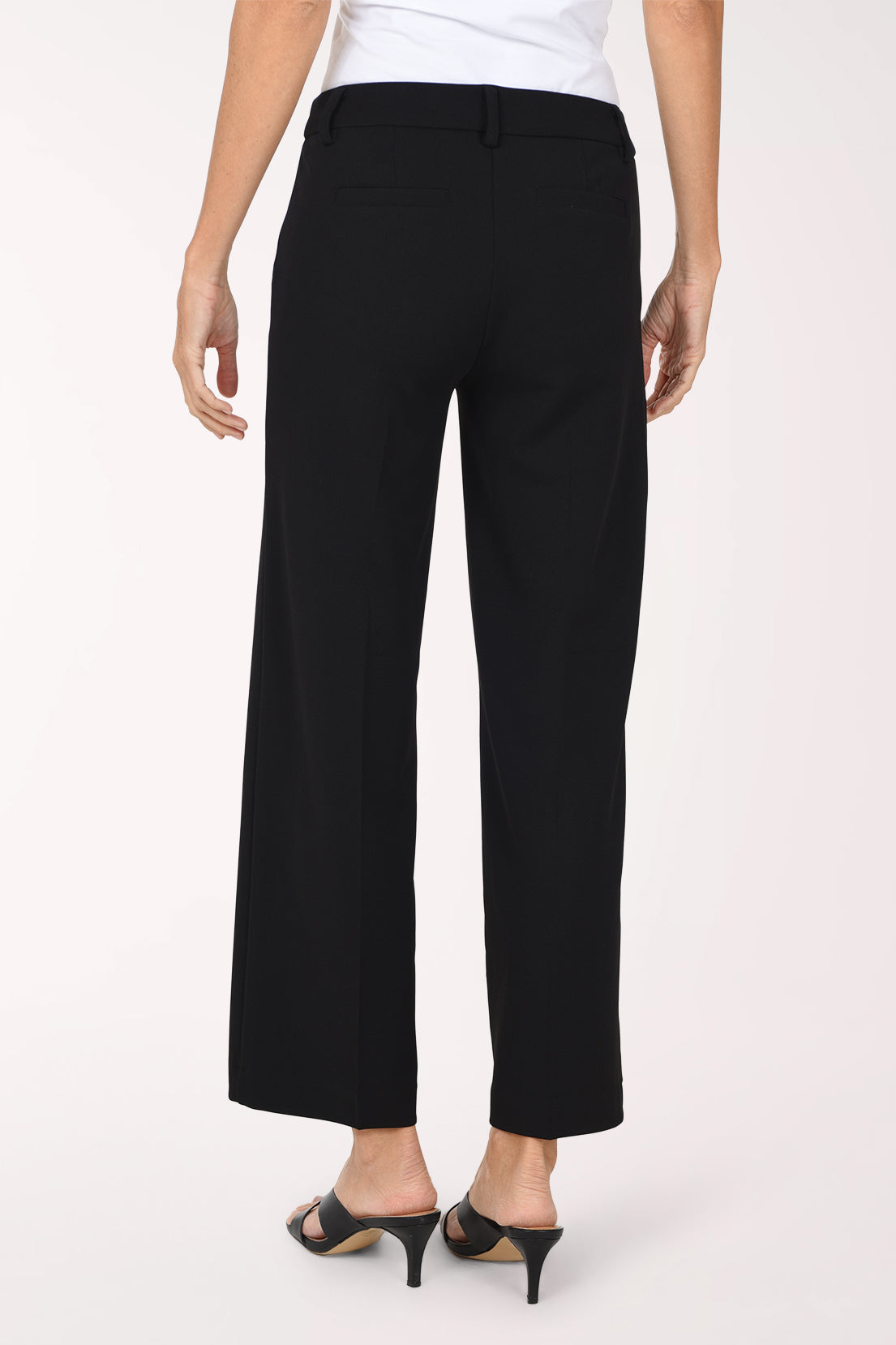 Stretch Wide Leg Pull-On Pant