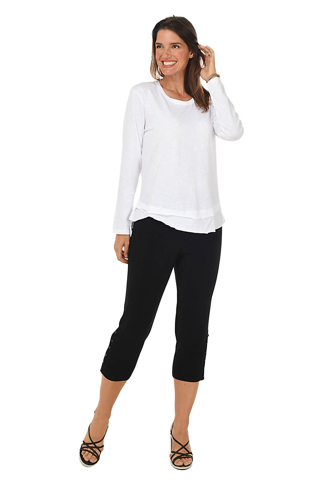 BALI Pull-On Side Button Capri Pant