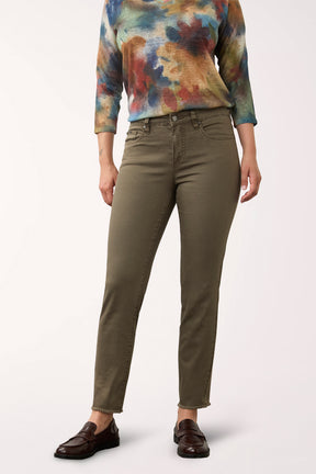 Woman wearing olive green ankle pants