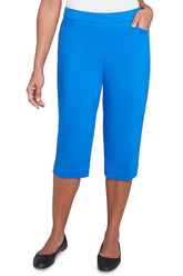 Petite Parrot Cay Pleated Hem Capri Pant