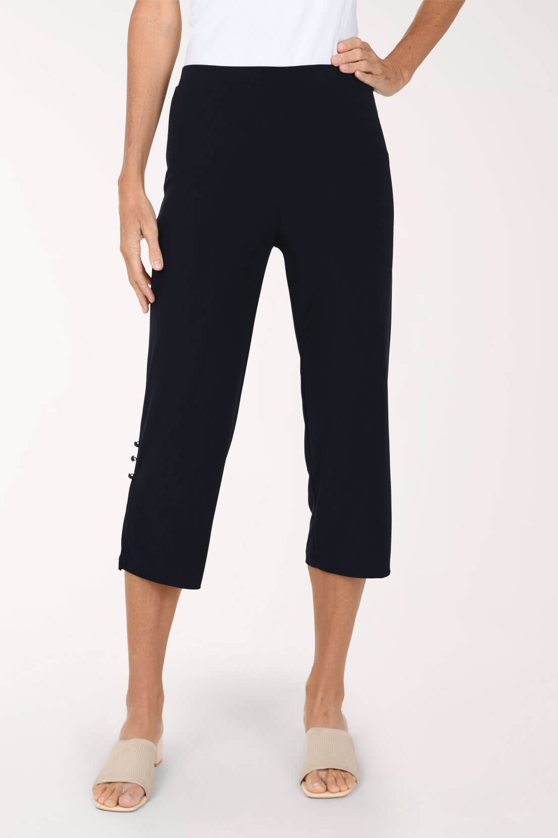 Triple Button Stretch Capri Pant