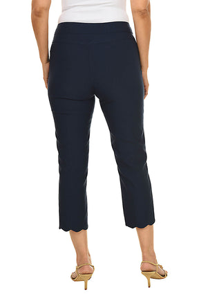 Pull-On Scalloped Capri Pant