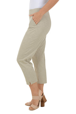 Pull-On Slub Knit Capri Pant