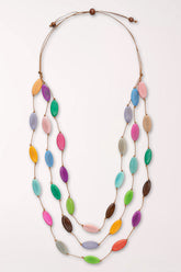 Necklace with multi-colored beads