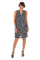 Dashed Lines Inverted Pleat Sleeveless Dress