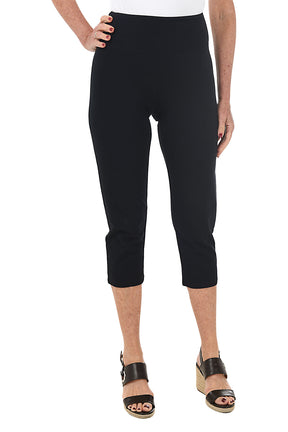 Pull-On Slimming Capri Pant