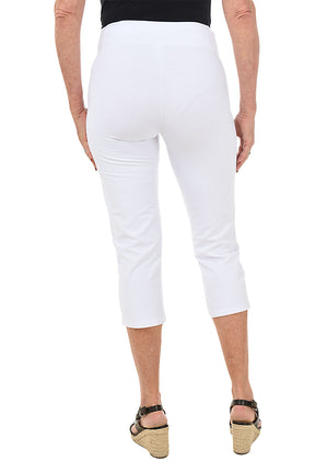 Pull-On Slimming Capri Pant