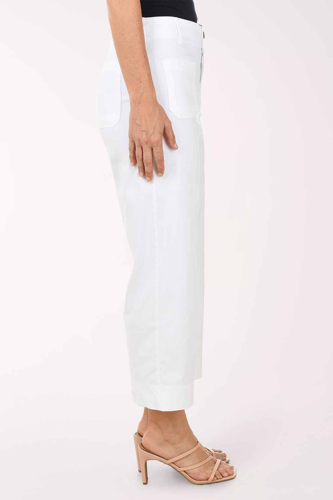 Patch Pockets Wide Leg Crop Pant