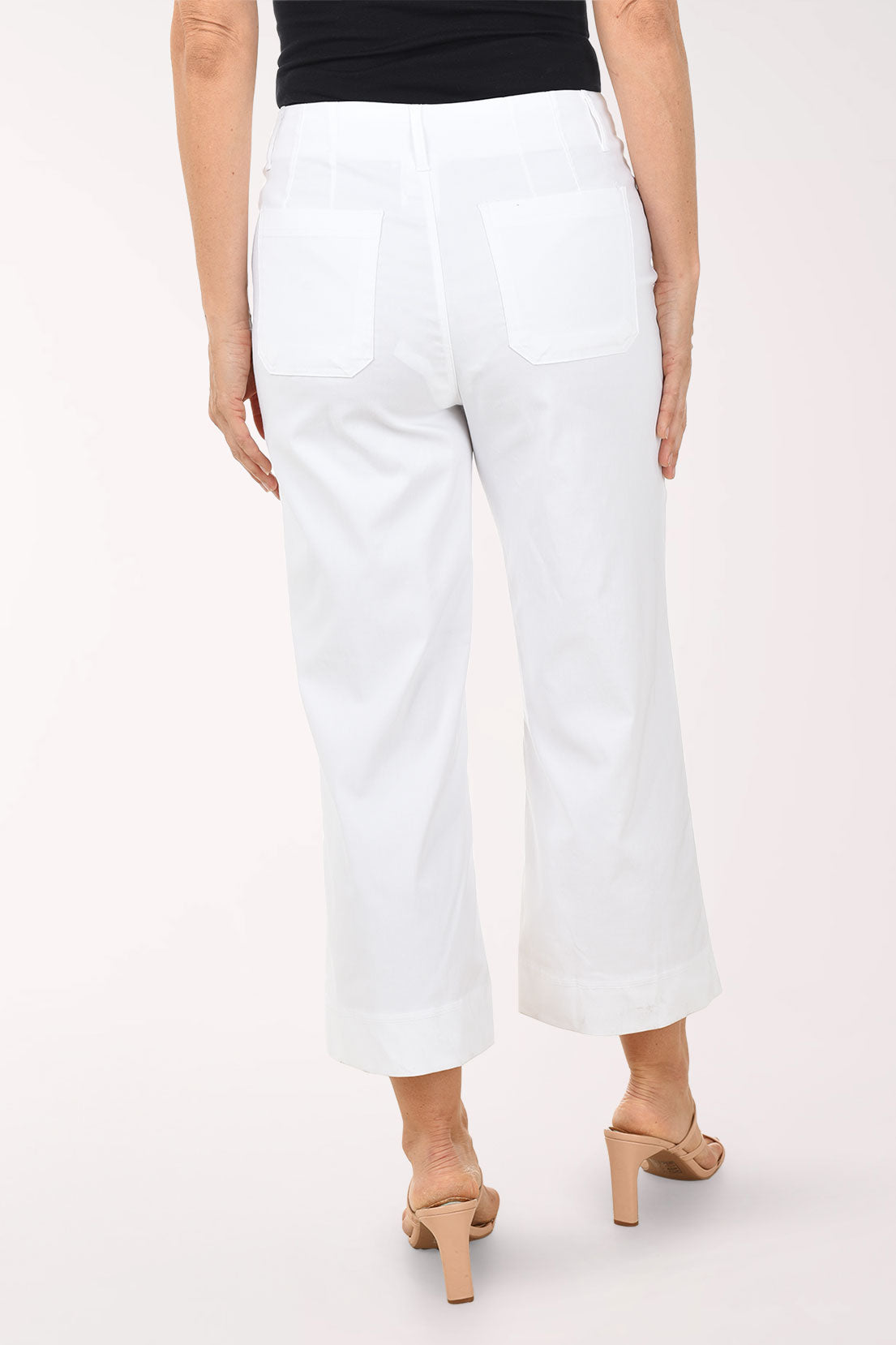 Patch Pockets Wide Leg Crop Pant