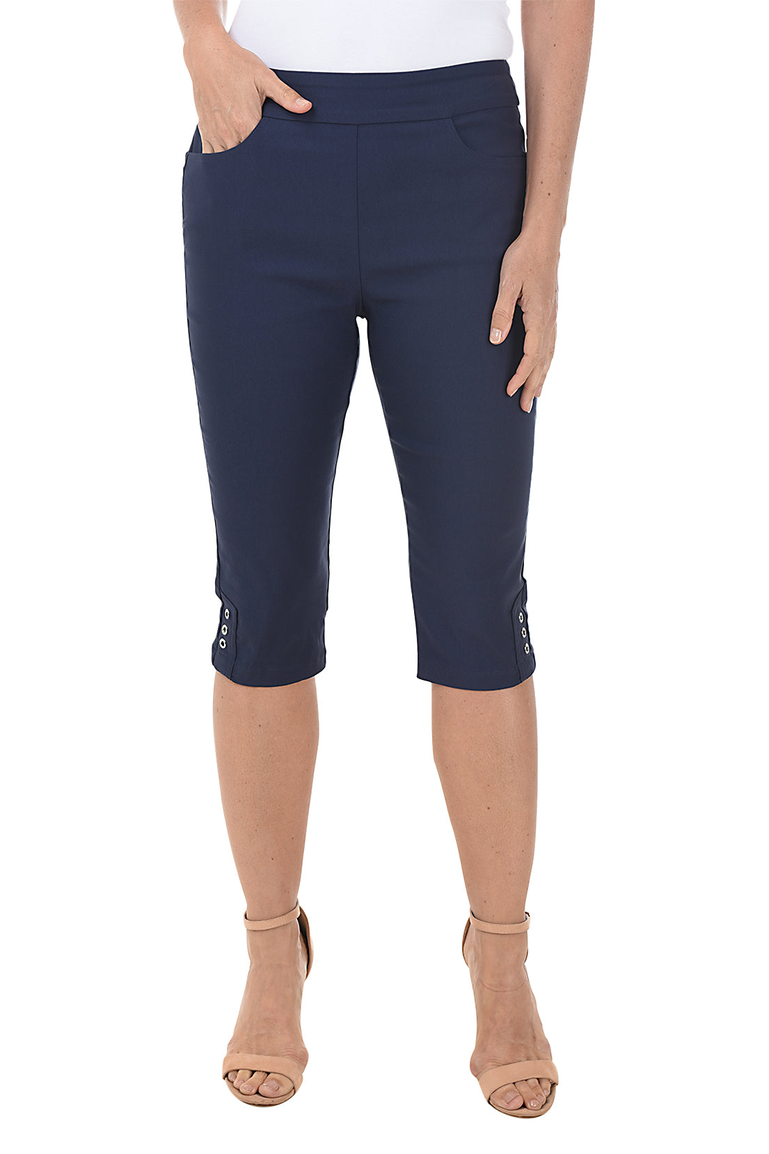 Petite Pull-On Grommet Clamdigger Pant