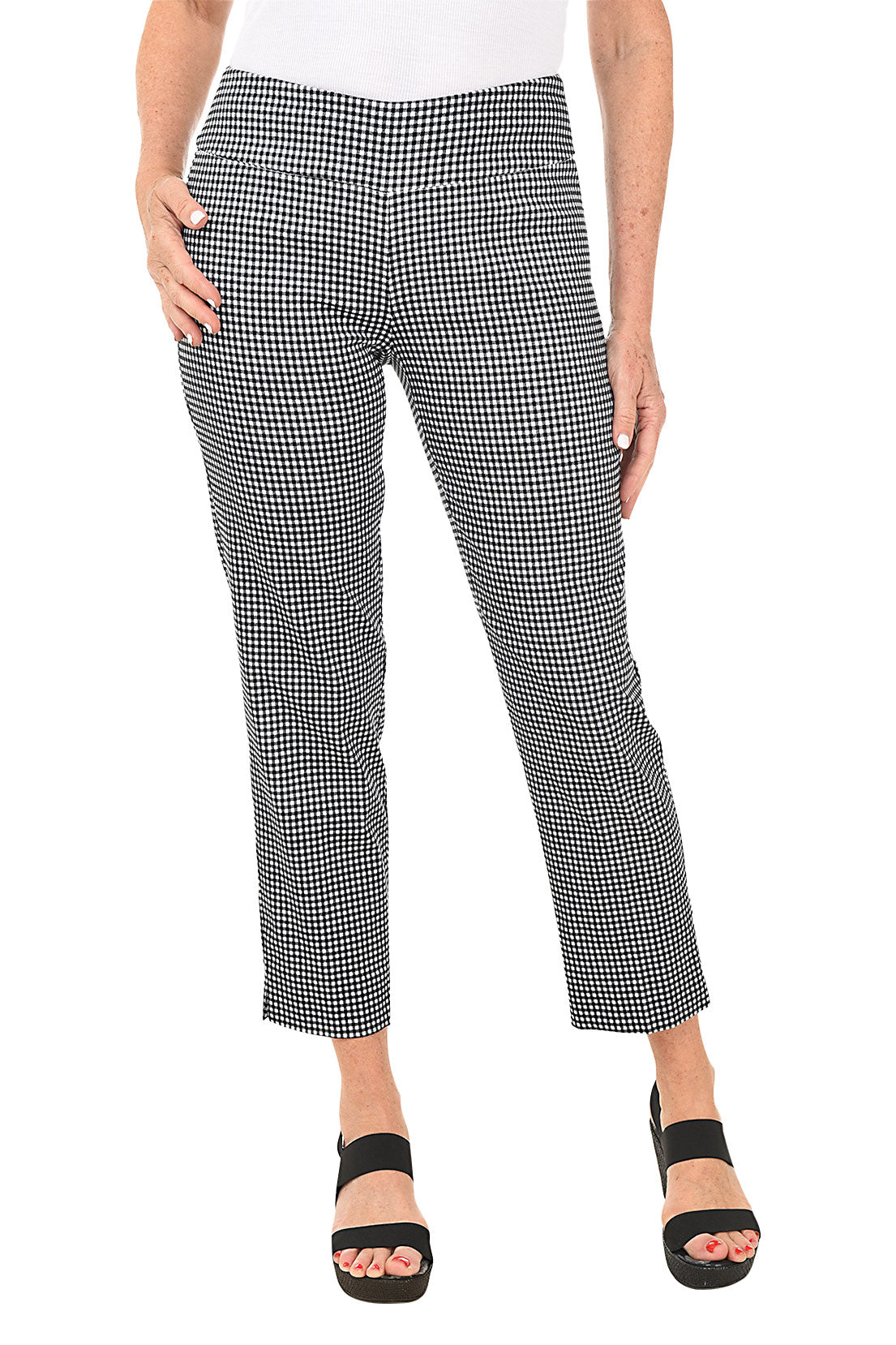 Petite Checkered Pull-On Ankle Pant
