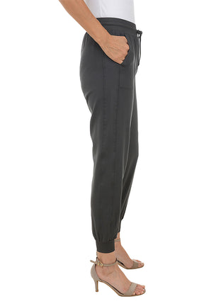 Solid Ankle-Length Jogger Pant