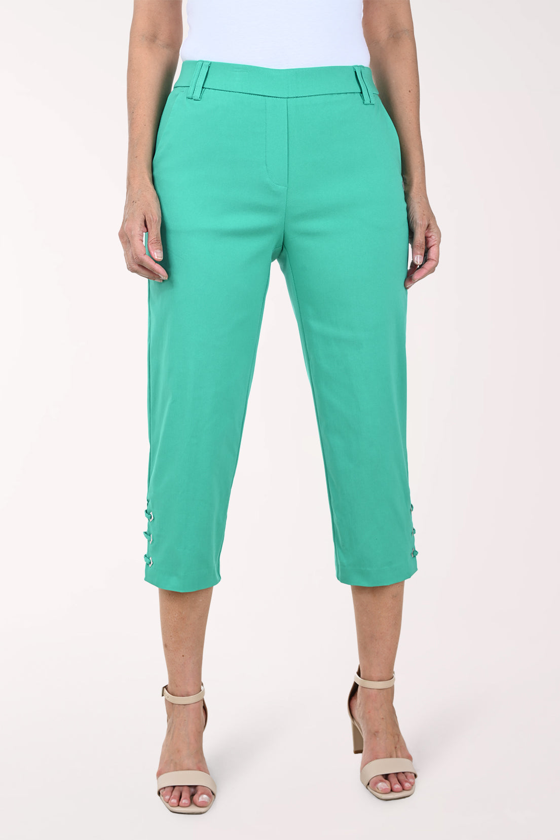 Diamond Grommet Lattice Capri Pant | Zac and Rachel