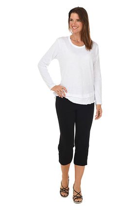 BALI Pull-On Side Button Capri Pant